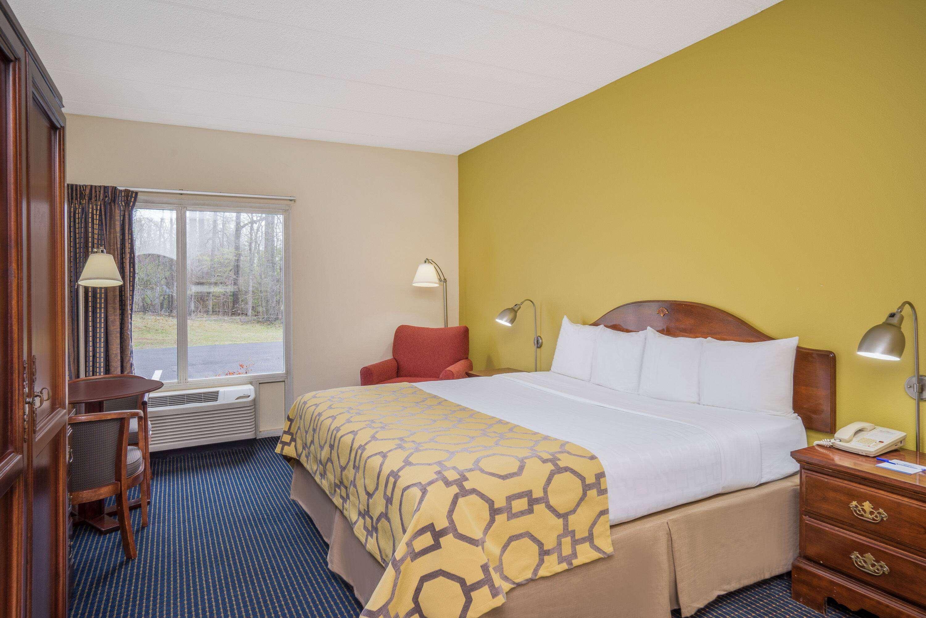 Hotel Baymont By Wyndham Warrenton Esterno foto