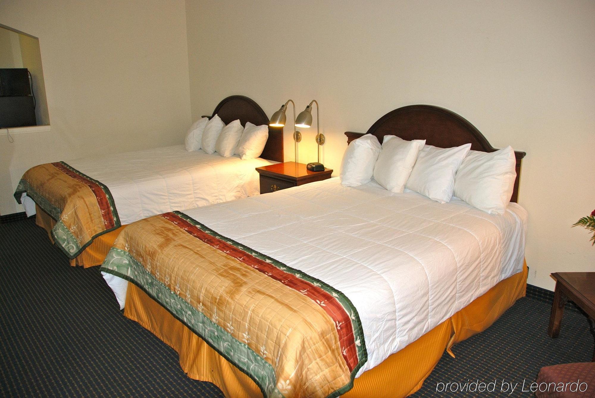Hotel Baymont By Wyndham Warrenton Esterno foto